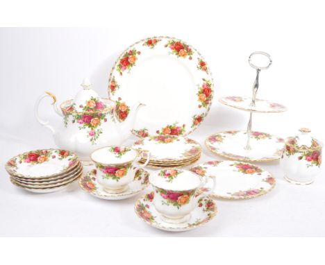 Royal Albert - Old Country Roses - A 20th century Royal Albert Old Country Roses bone china part tea service. The serviced co