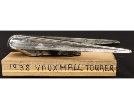 Car bonnet mascot; 1938 Vauxhall Tourer, L: 14 cm. P&amp;P Group 2 (£18+VAT for the first lot and £3+VAT for subsequent lots)