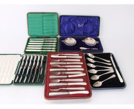 Five boxed sets of various sterling silver cutlery to include a complete set of butter knives, two butter dishes with single 