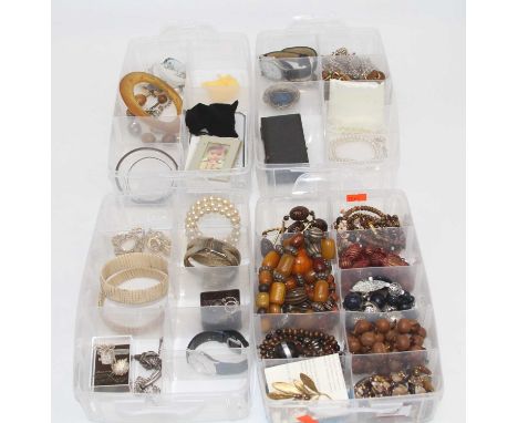 A collection of miscellaneous items to include a white metal hinged bangle, faux pearl necklace, lapis lazuli beaded necklace