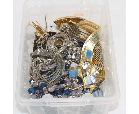 A box of miscellaneous costume jewellery to include scale effect choker, faux pearls etc