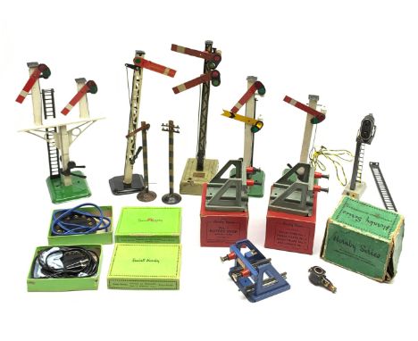 Group of trackside accessories for '0' gauge or larger by Hornby and other makers including six assorted electric/manual sign