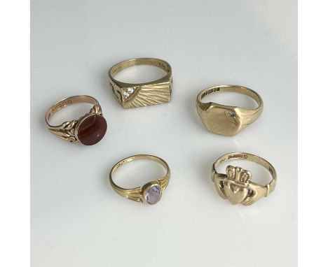 A selection of five gold gem set rings, including an 18ct gold amethyst single stone ring, ring sizes: V 1/2, S 1/2, M, N, L1