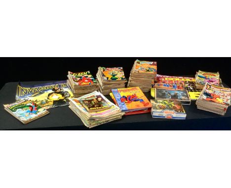 A Waddington Star Wars Return of the Jedi puzzle;  another, Dr Who;  Beano comics;  Comics - Flash, Commando, Justice League;