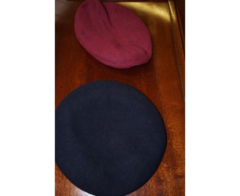2 army hats