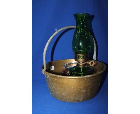 LOT OF ASSORTED ITEMSincluding brass jelly pan, oil lamp, and wedgwood trinket box