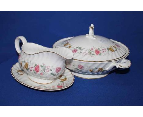 ROYAL DOULTON PART DINNER SERVICE, ROSELL "H.4976"Comprising: 6 dinner plates, 1 serving dish, 6 side plates, 6 saucers, grav