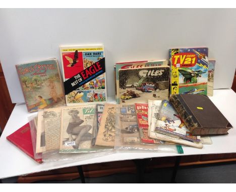 Vintage Annuals and Comics 