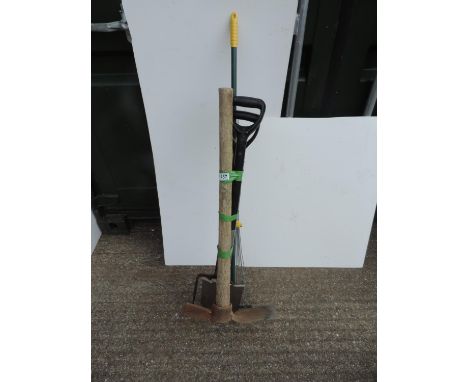 Quantity of Garden Tools 