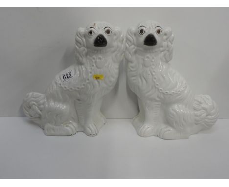 Pair of Mantel Dogs 