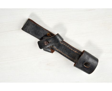 Militaria Ausland - Zubehör : Seitengewehrtasche SG 84/98 für Kavallerie Sehr schön erhaltene Seitengewehrtasche für Kavaller