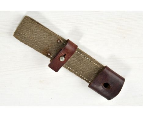 Militaria Ausland - Zubehör : Seitengewehrtragetasche aus Leinen und Leder für SG 84/98 Seitengewehrtragetasche aus Leinen un