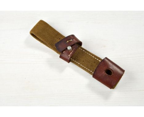 Militaria Ausland - Zubehör : Seitengewehrtasche SG 84/98 aus Leinen für Kavallerie Seitengewehrtasche für Kavallerie aus Lei