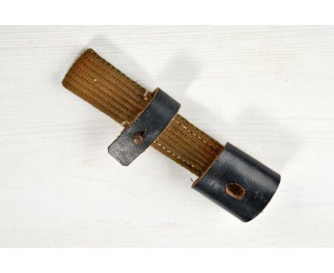 Militaria Ausland - Zubehör : Seitengewehrtasche SG 84/98 aus Leinen für Kavallerie Seitengewehrtasche für Kavallerie aus län