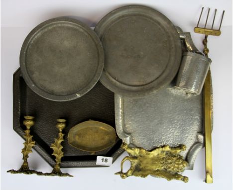 An interesting lot of hammered pewter and brass items, including a telescopic toasting fork.