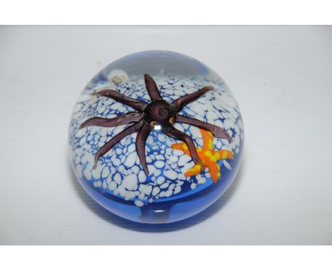 Large paper weight with lamp work octopus 