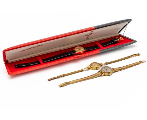 Drie gouden dames polshorloges; Eterna, 18 kt. gouden mechanisch horloge aan een 14 kt. gouden band (loopt niet), Monté, 14 k