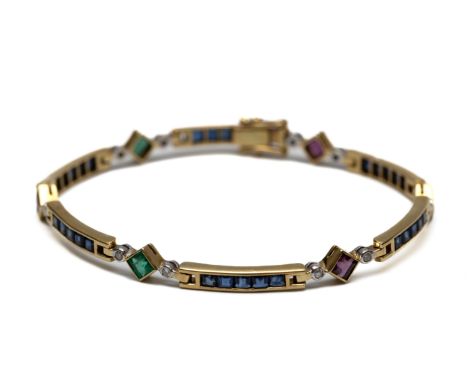 18 kt. Gouden armband, opgebouwd uit rechthoekige schakels, elk bezet met vijf carré geslepen blauwe saffieren, verbonden doo