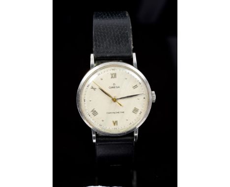 1950s gentlemen's Omega Chronometer stainless steel wristwatch with manual-wind 16 jewel movement numbered 10511052, the circ