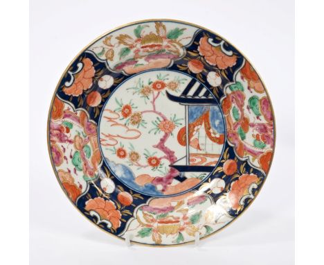 18th century Worcester Pagoda pattern plate with Imari palette building and floral decoration, circa 1770, 19.2cm