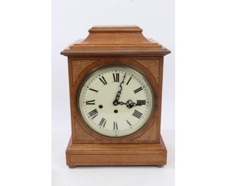 20th century bracket clock with German eight day chiming spring-driven movement, 8 inch white dial with Roman numerals and pi