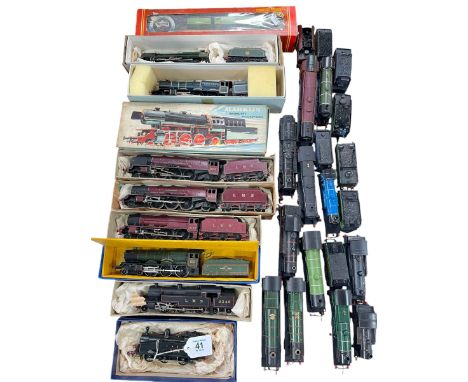 Collection of model locomotion's and tenders including Hornby, Marklin, etc.
