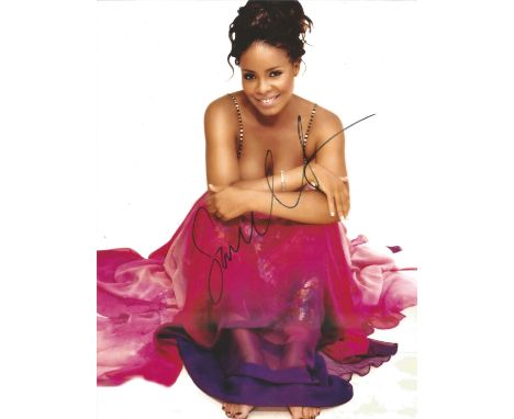 Sanaa Lathan signed 10 x 8 colour Photoshoot Portrait Photo, from in person collection autographed at Theatre London 2009. Go