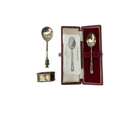 Edwardian silver apostle spoon, hallmarked Thomas Bradbury & Sons Ltd, Modern silver Plantagenet christening spoon, hallmarke