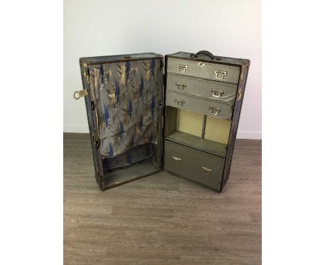 VINTAGE TRAVEL TRUNK,with fitted interior