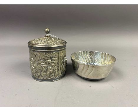 CONTINENTAL SILVER CIRCULAR BOWL,10cm diameter, along with an Eastern white metal lidded cylindrical box (2)Condition report: