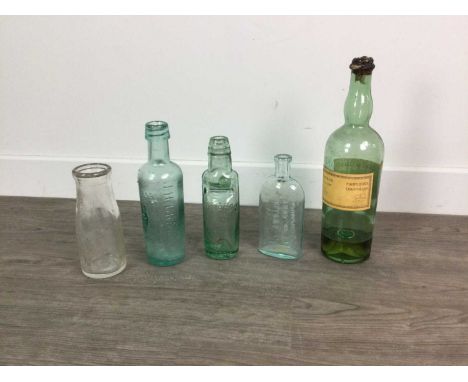 LOT OF VARIOUS ANTIQUE AND VINTAGE GLASS BOTTLES