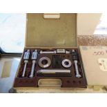 Brown & Sharpe .800 - 1.600 Digital Intra Micrometer Set