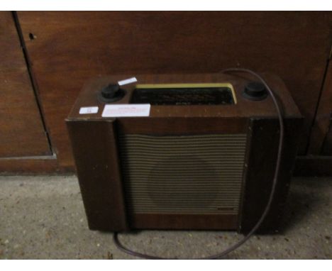 VINTAGE WALNUT CASED MURPHY RADIO 