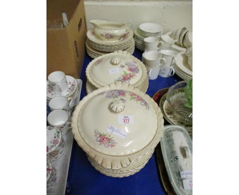 QUANTITY OF J &amp; G MEAKIN FLORAL RIMMED DINNER/TEA WARES 