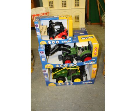 Bruder JCB Fast trac, Fendt tractor, JD logging tractor etc