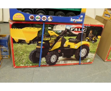 Falk pedal ride on tractor (2-5yrs)