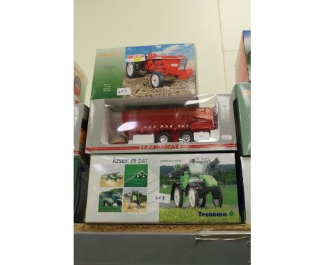 3 Collectors models, Renault tractor, laser tractor and trailer