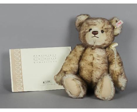 A Steiff mohair bear - 'The Bear of the Year 2005', issued by QVC, No. 00231, with certificate and black dust bag Good condit