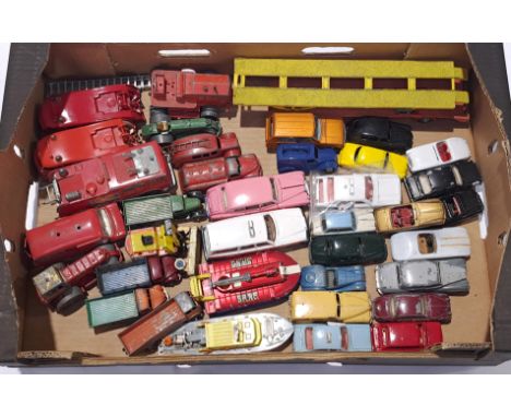 Dinky, an unboxed mixed group. Conditions generally appear to be Poor to Good, play worn. See photo.&nbsp; &nbsp;