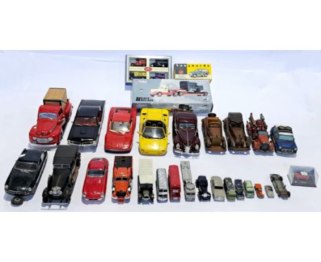 ERTL, Corgi, Road Signature &amp; similar, a boxed &amp; unboxed mixed scale vehicle group, also includes wooden and ceramic 