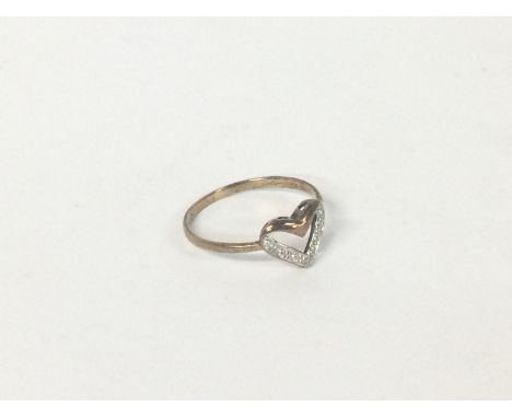 9ct gold diamond heart ring, size O, 1.1g Class A postage