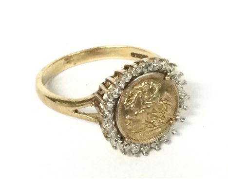 9ct Gold diamond medallion ring , size O. 2.96g. Postage category A