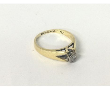 18ct gold diamond solitaire ring, size L, 2.9g. Class A postage