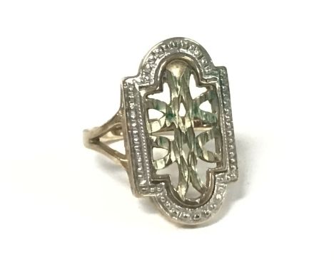 9ct gold Art Deco diamond ring, size R, 4.6g