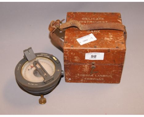 A boxed military "Medium landing Compass"