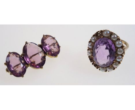 Amethyst and pearl ring in 9 ct gold and an amethyst  paste brooch (2) 