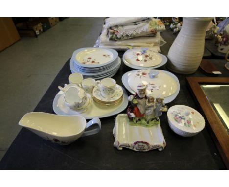 Quantity of Copeland Spode part dinner service, Coalport, Lavender Dish