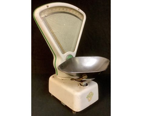 A set of Avery shop scales, c.1965 