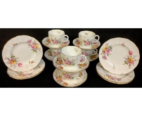 A Royal Crown Derby Posie pattern tea set, comprising six teacups, six saucers and six tea plates, first quality 