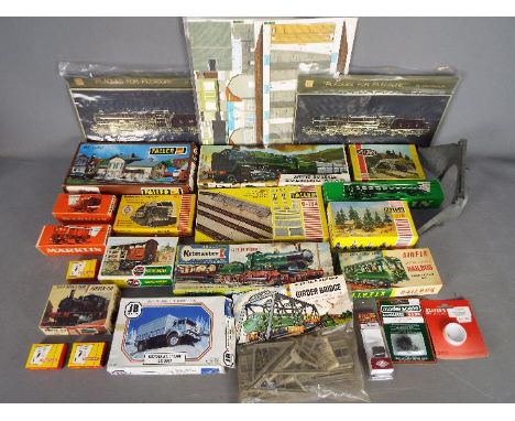 Kitmaster, Airfix, Marklin, Faller, Others - A collection of over 20 items of plastic model railway kits, OO gauge rolling st